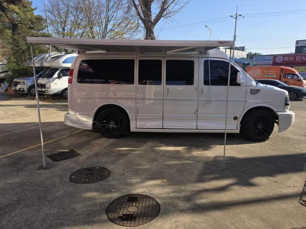 Chevrolet Express van - Vista 6