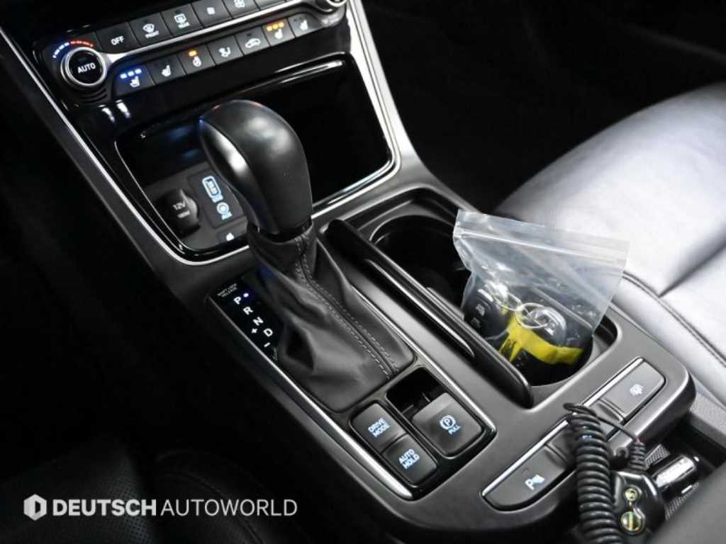 HYUNDAI Grandeur - Vista 9