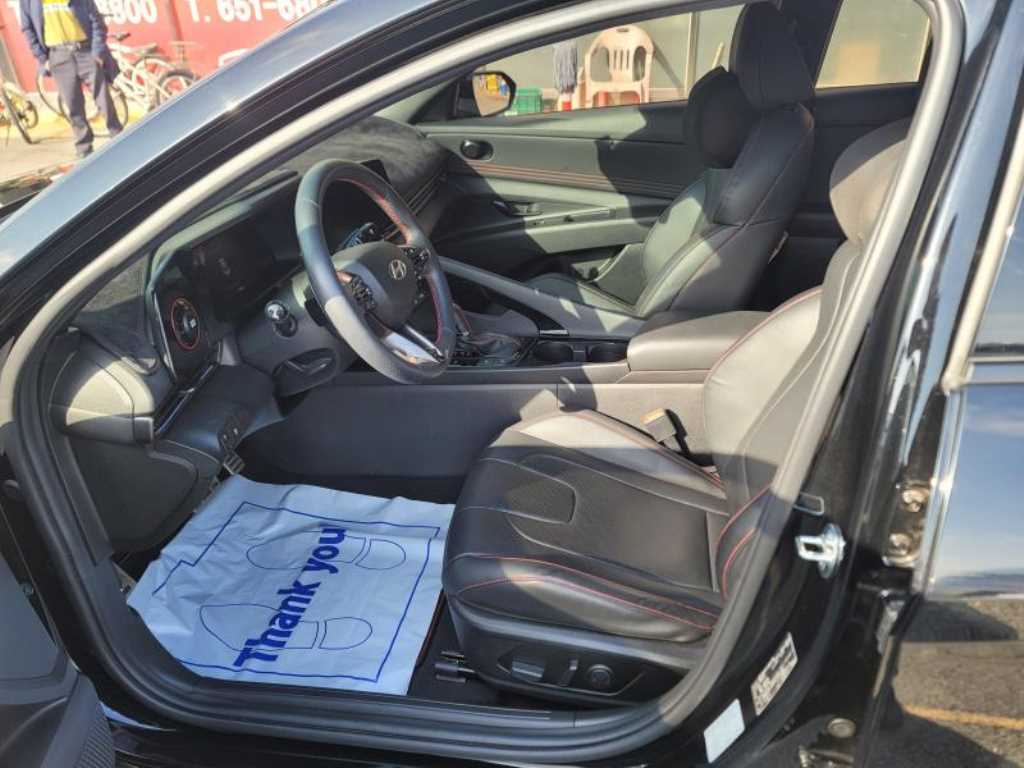 HYUNDAI Avante - Vista 7