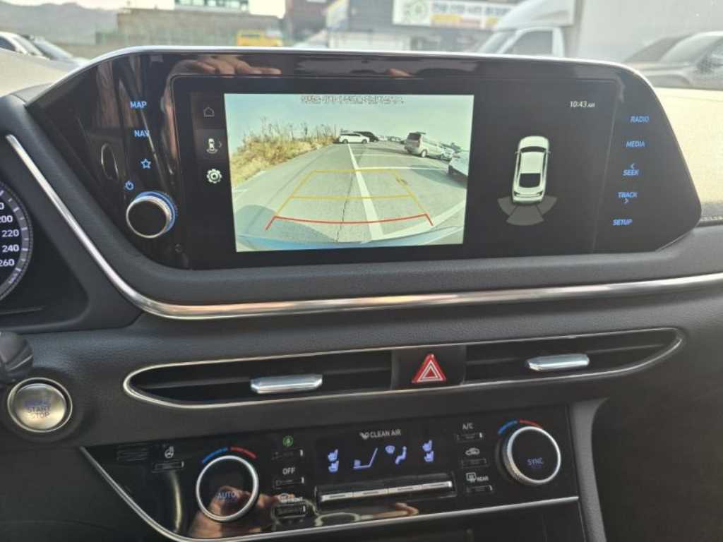 HYUNDAI Sonata - Vista 10