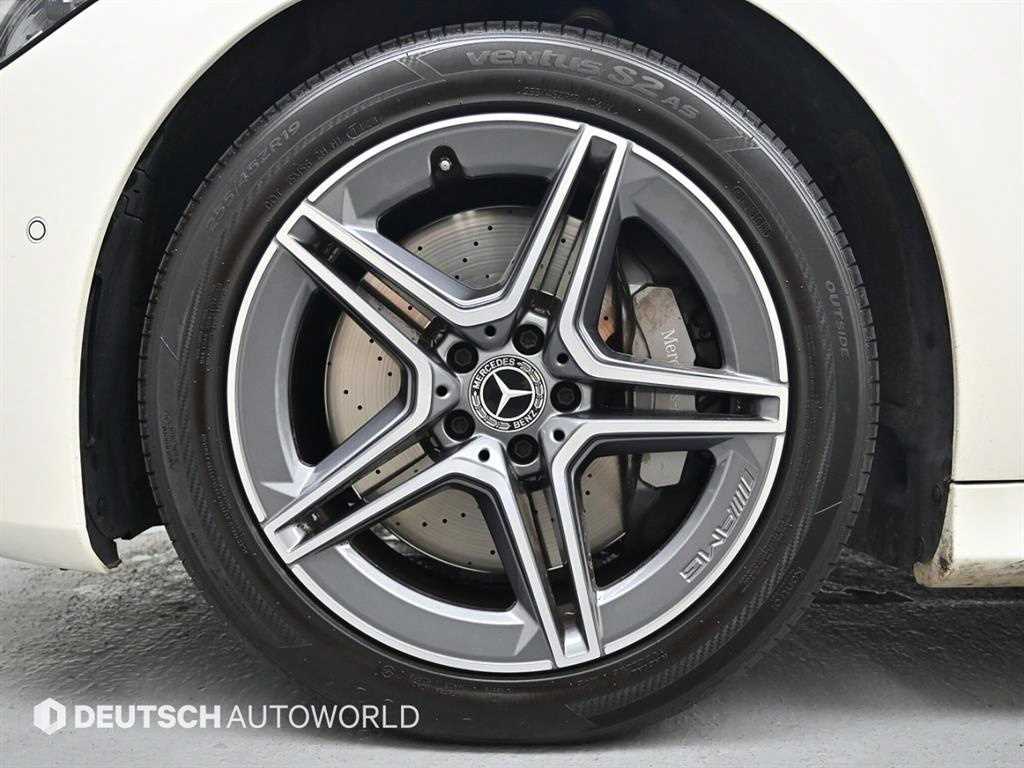 Mercedes Benz S Class - Vista 5