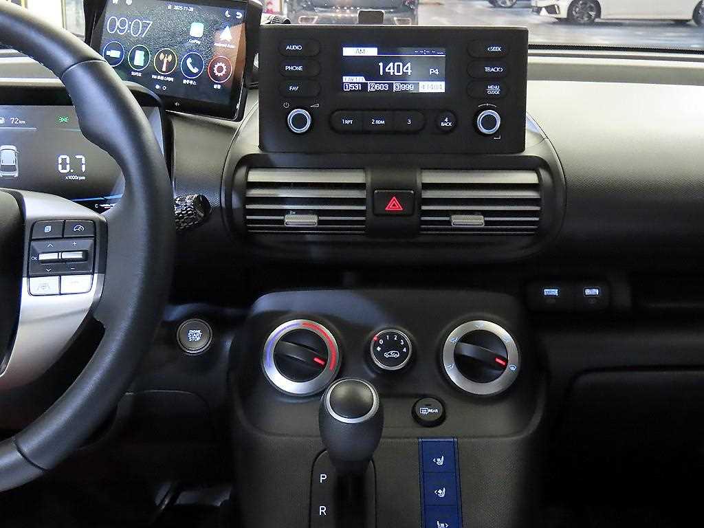 HYUNDAI Casper - Vista 11