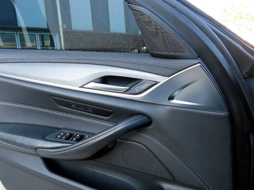 BMW 5 Series - Vista 12