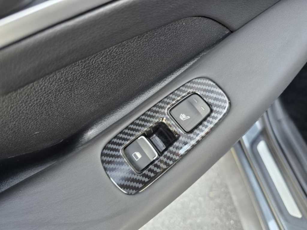 HYUNDAI Sonata - Vista 11