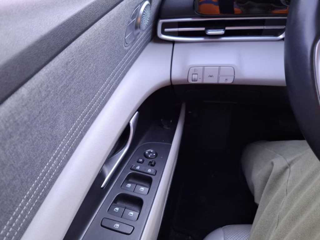 HYUNDAI Avante - Vista 8