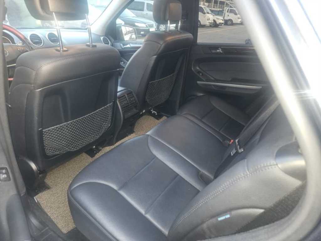 Mercedes Benz M Class 2011 Gris - Importación desde Corea - HF Imports Iquique - Foto 13