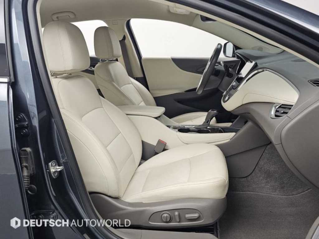 Chevrolet Malibu - Vista 10