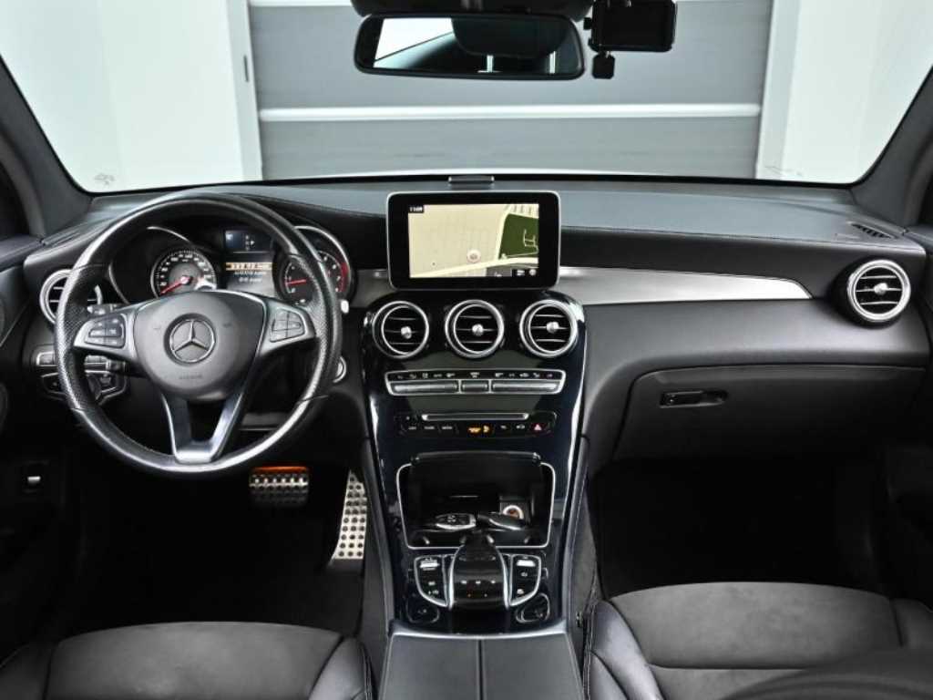 Mercedes Benz GLC Class - Vista 7