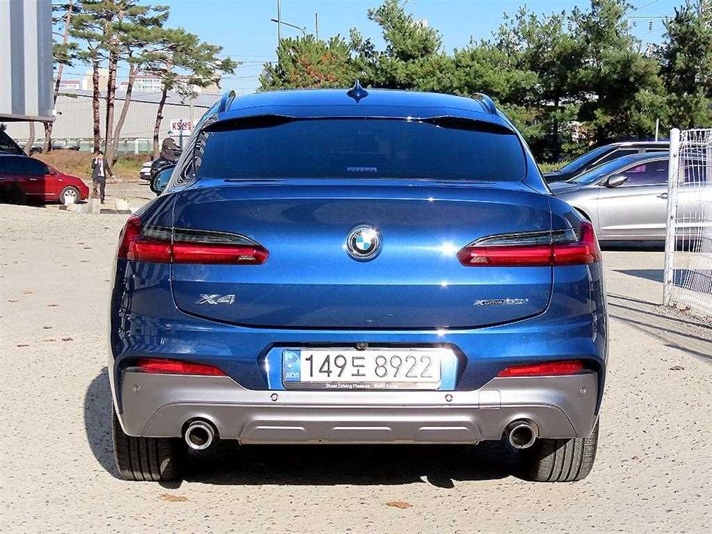 BMW X4 - Vista 4