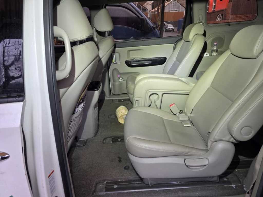 KIA Carnival 2018 Blanco - Importación desde Corea - HF Imports Iquique - Foto 17