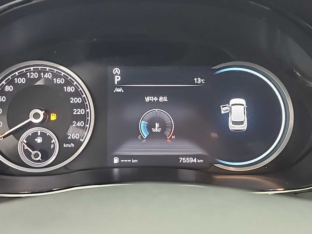 Genesis GV70 - Vista 6