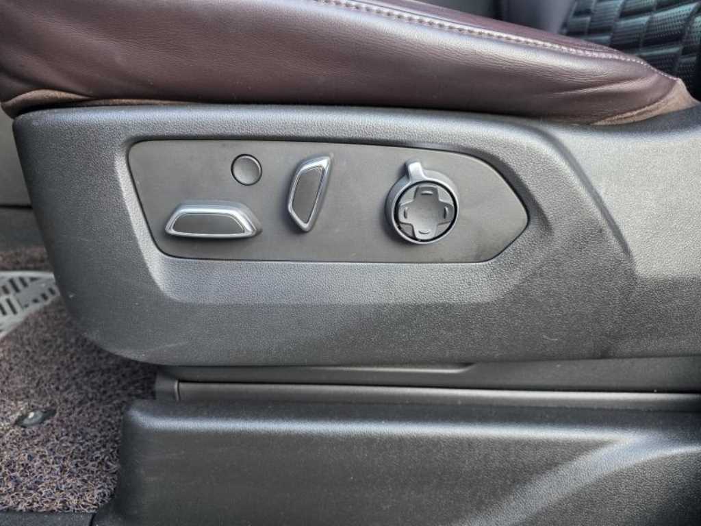 Cadillac Escalade - Vista 7