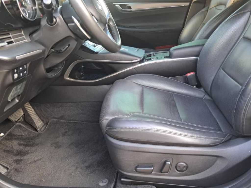 HYUNDAI Grandeur - Vista 6