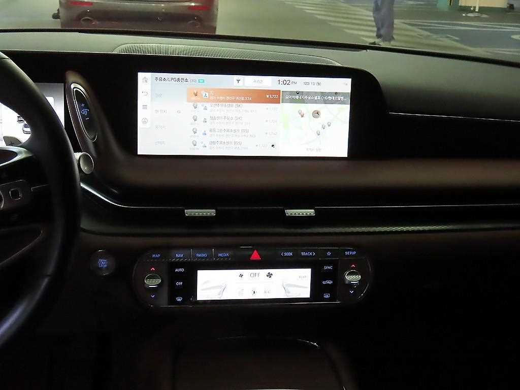 Genesis G90 - Vista 11