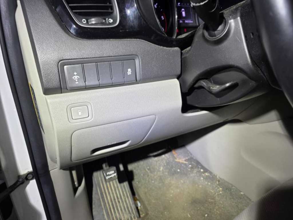 KIA Carnival 2018 Blanco - Importación desde Corea - HF Imports Iquique - Foto 20