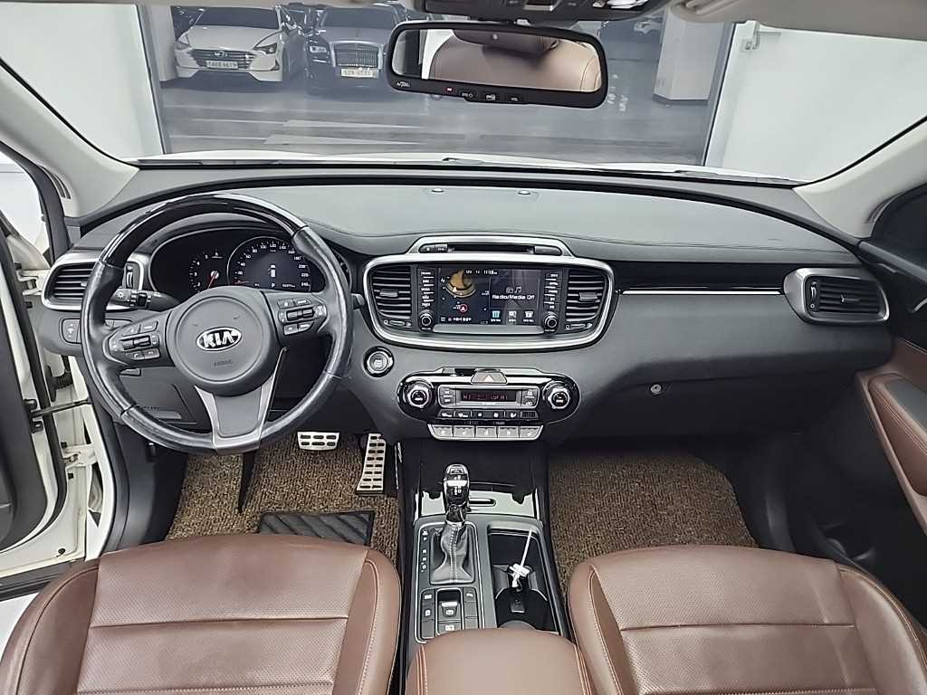 KIA Sorento - Vista 7