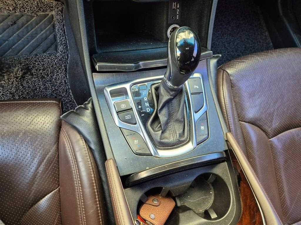 HYUNDAI Grandeur - Vista 8