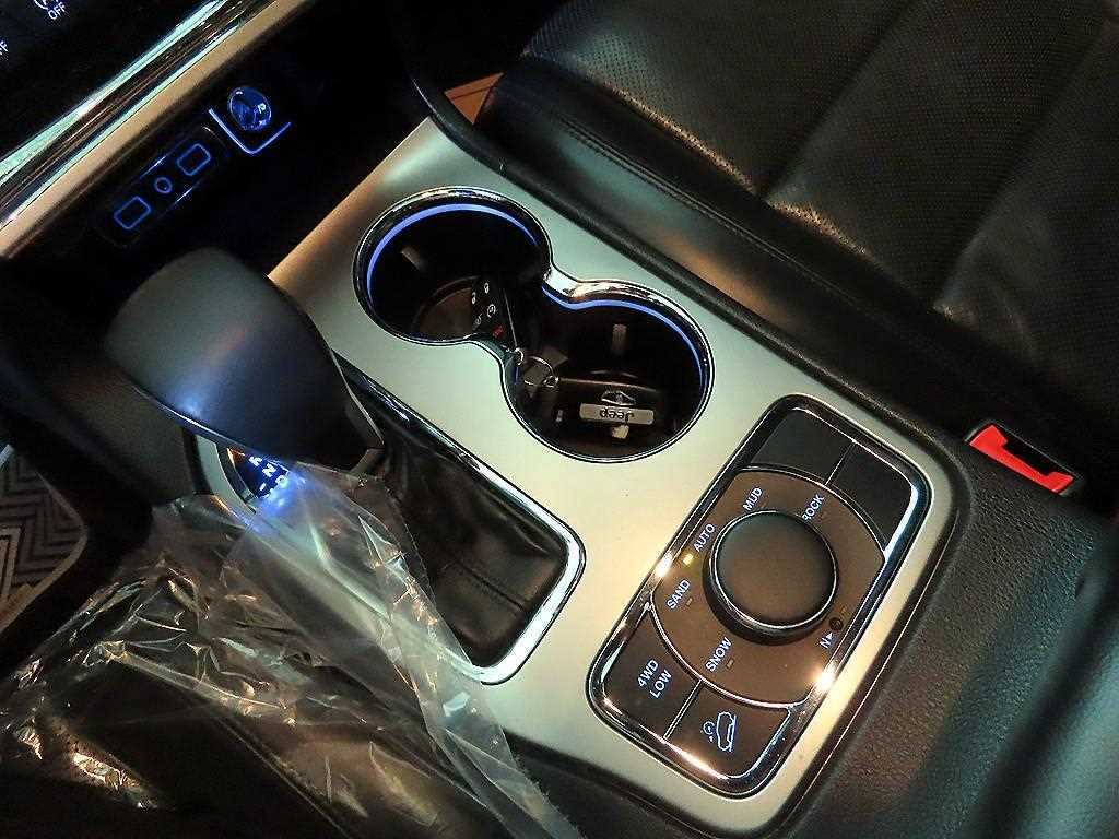 Jeep Cherokee - Vista 12