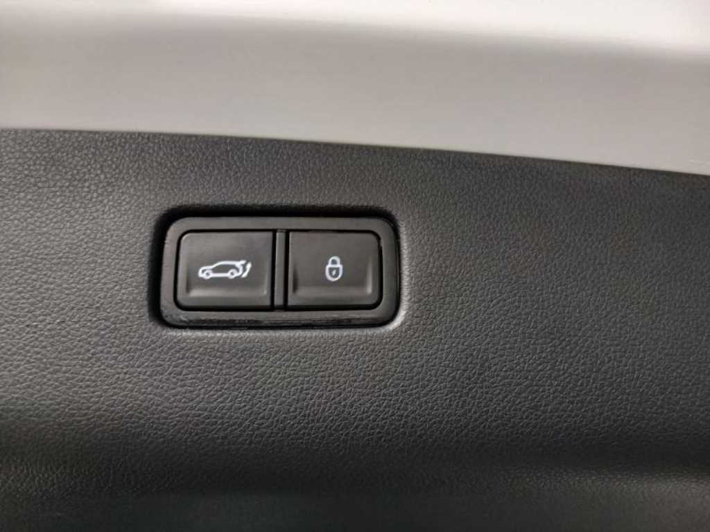 Genesis GV70 2023 Blanco - Importación desde Corea - HF Imports Iquique - Foto 17