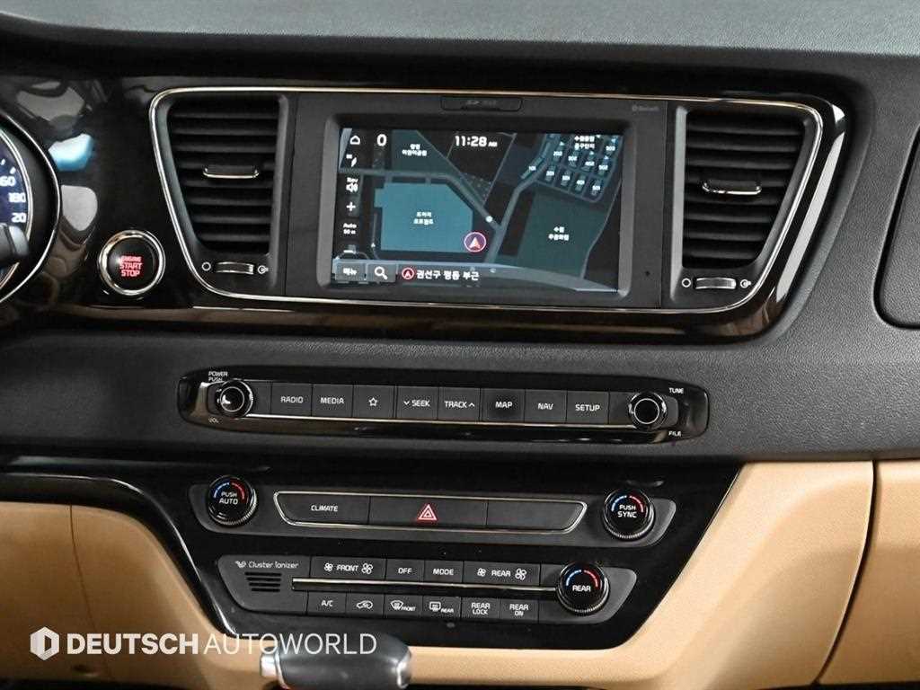 KIA Carnival 2019 Negro - Importación desde Corea - HF Imports Iquique - Foto 14