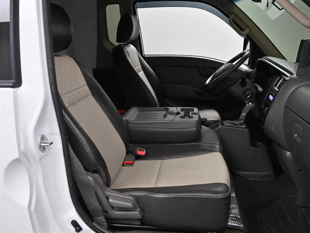 Small Truck Top_CityVan - Vista 9