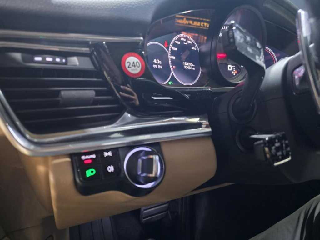 Porsche Panamera - Vista 11