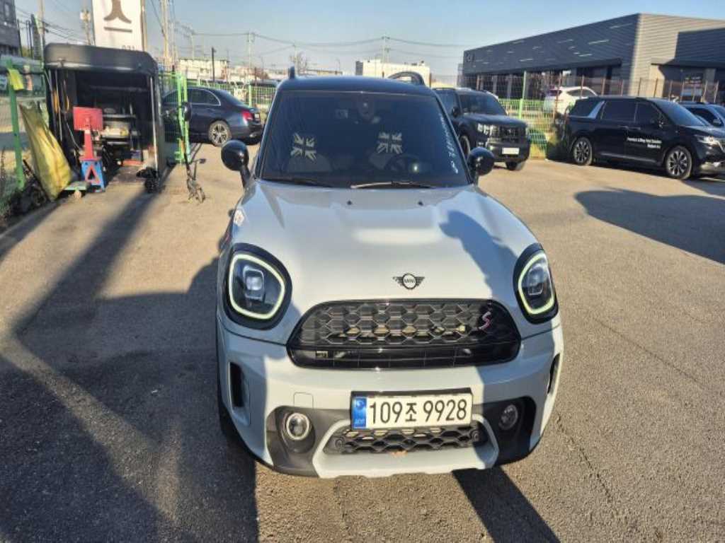 Mini Countryman 2023 Plateado - Importación desde Corea - HF Imports Iquique - Foto 1