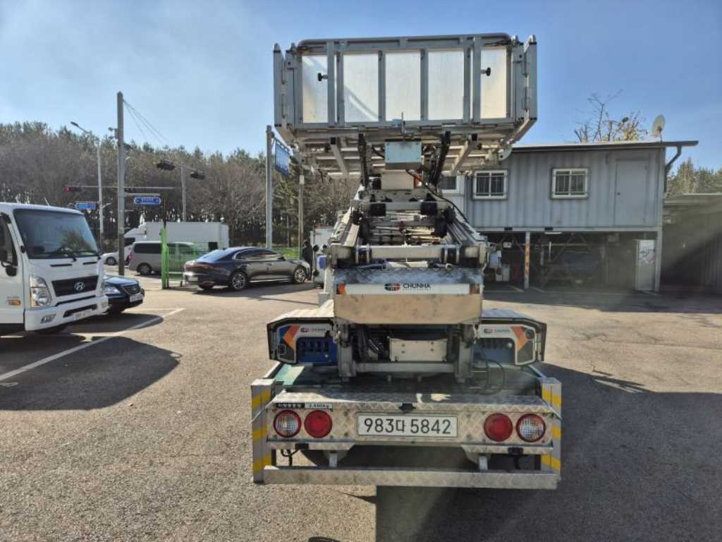 Small Truck Complaint (ladder tea) - Vista 5