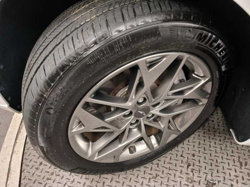 Genesis GV70 2023 Blanco - Importación desde Corea - HF Imports Iquique - Foto 20