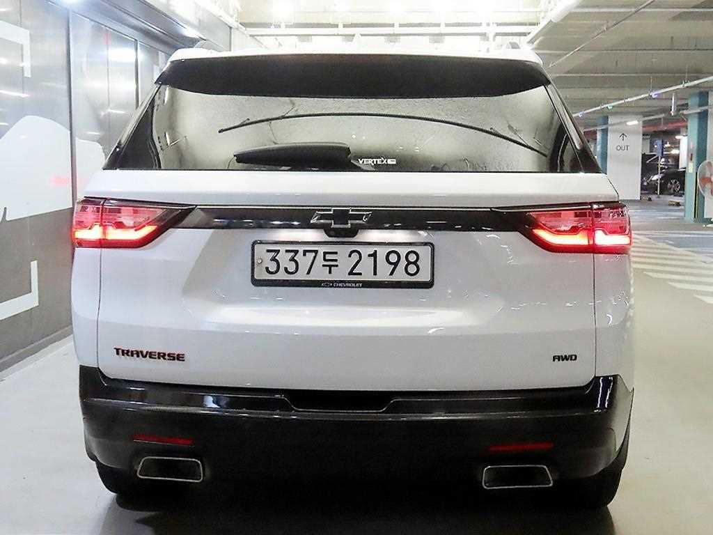 Chevrolet Travers - Vista 5