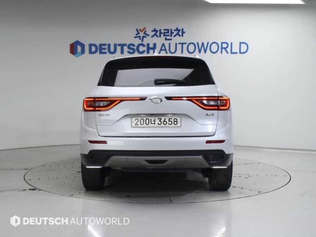 SAMSUNG QM6 - Vista 4