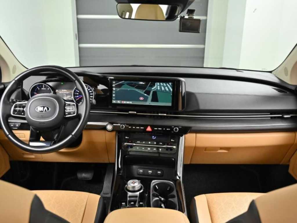 KIA Carnival - Vista 7