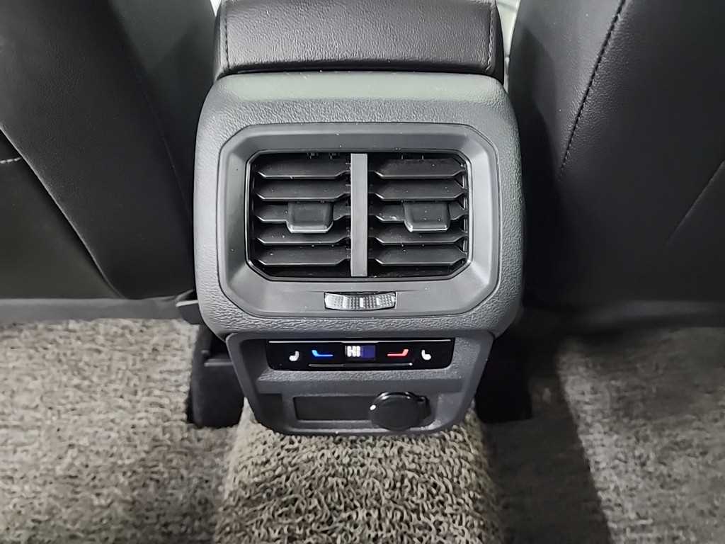 Volkswagen Tiguan 2022 Plateado - Importación desde Corea - HF Imports Iquique - Foto 13