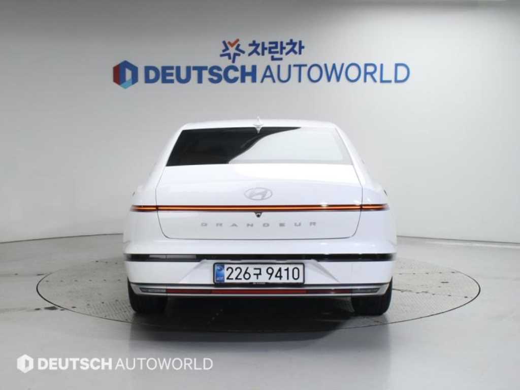HYUNDAI Grandeur - Vista 4