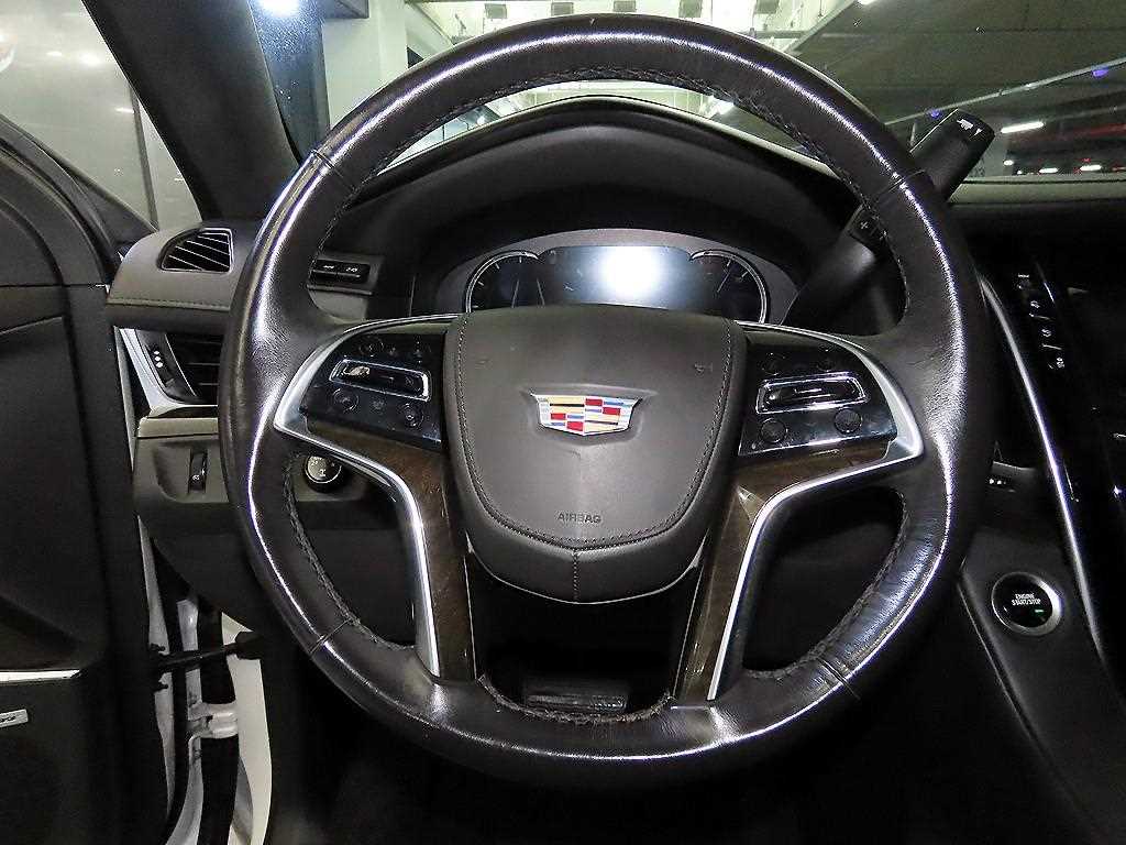 Cadillac Escalade - Vista 8