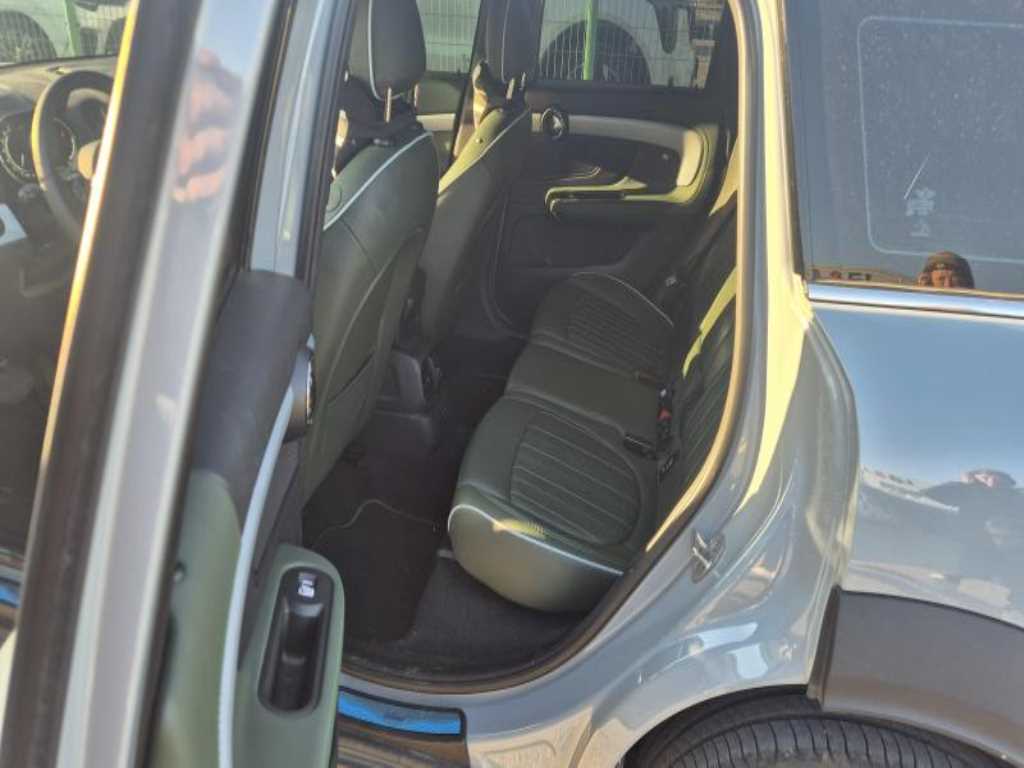 Mini Countryman - Vista 7