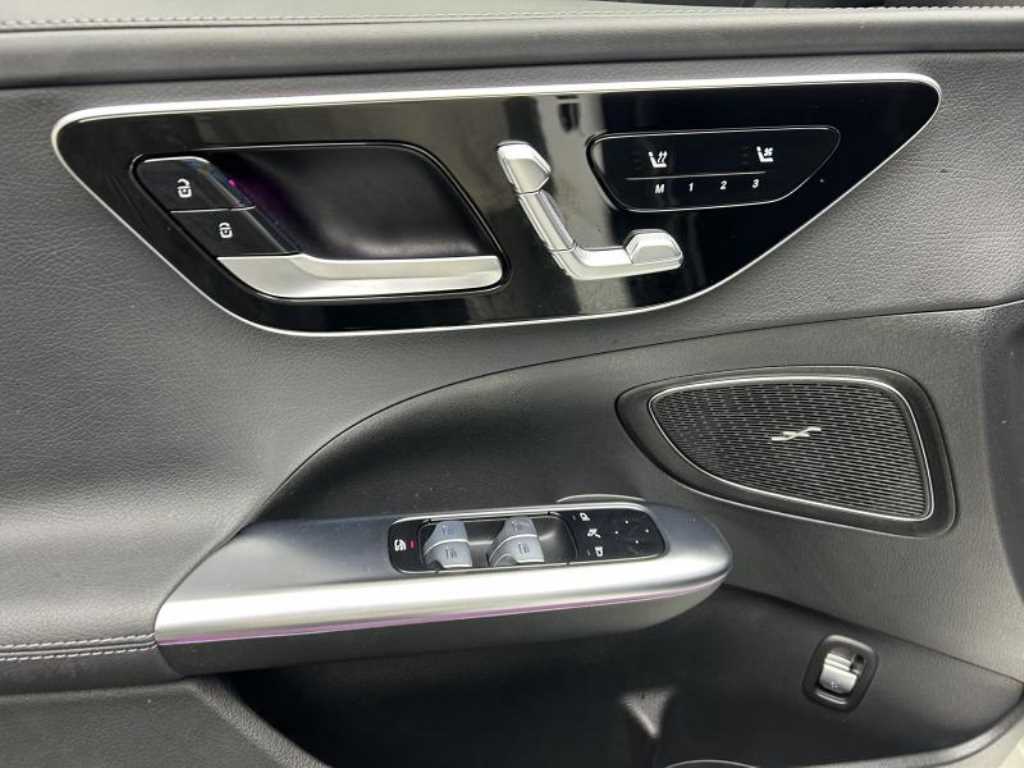 Mercedes Benz C Class - Vista 10