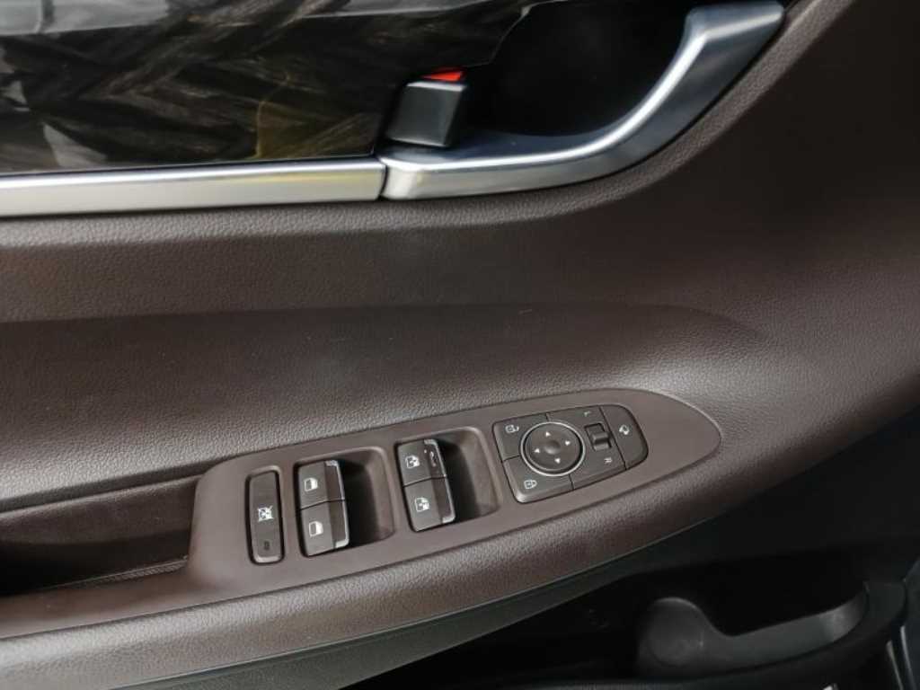 HYUNDAI Grandeur - Vista 9