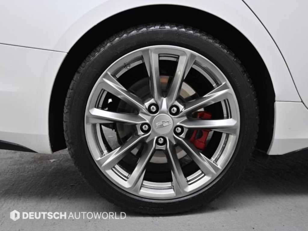 Cadillac CT4 - Vista 5