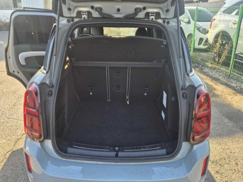 Mini Countryman - Vista 8