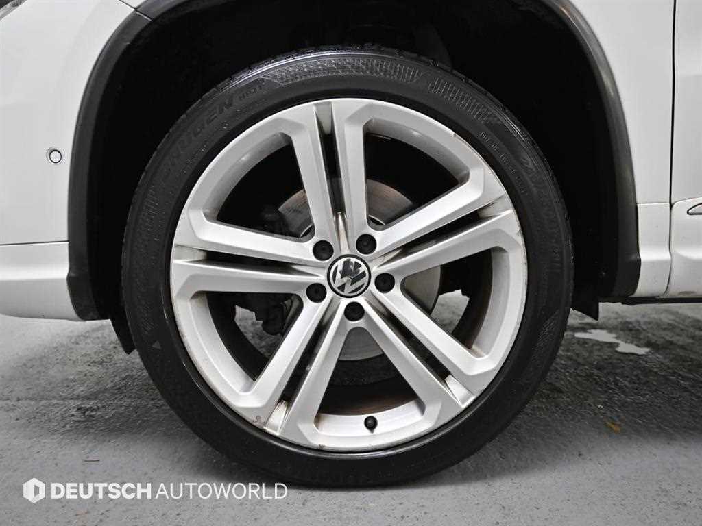Volkswagen Tiguan - Vista 5