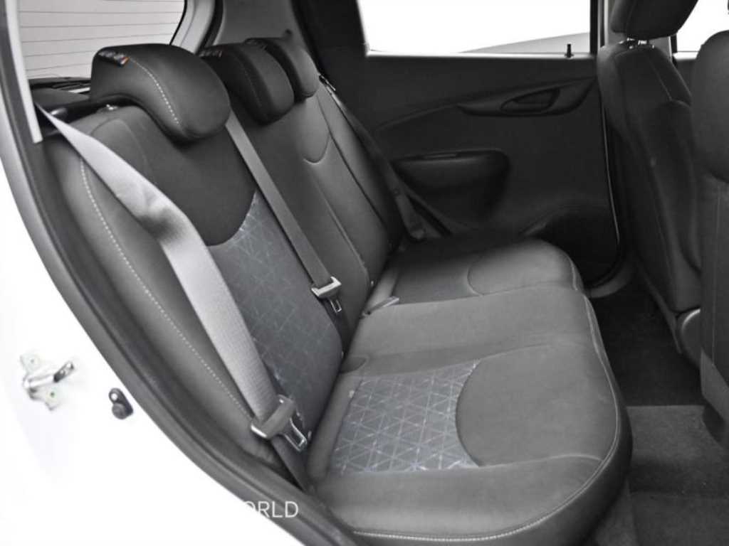 Chevrolet Spark - Vista 12