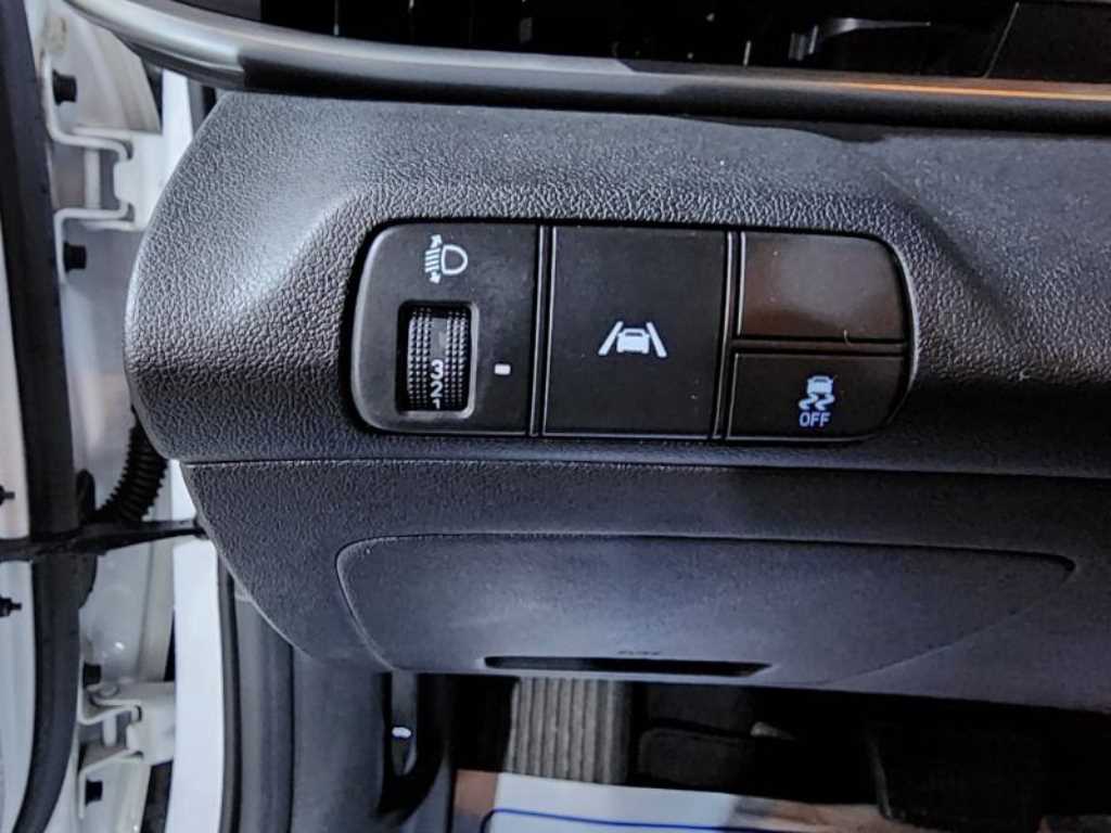 HYUNDAI Avante 2021 Blanco - Importación desde Corea - HF Imports Iquique - Foto 17