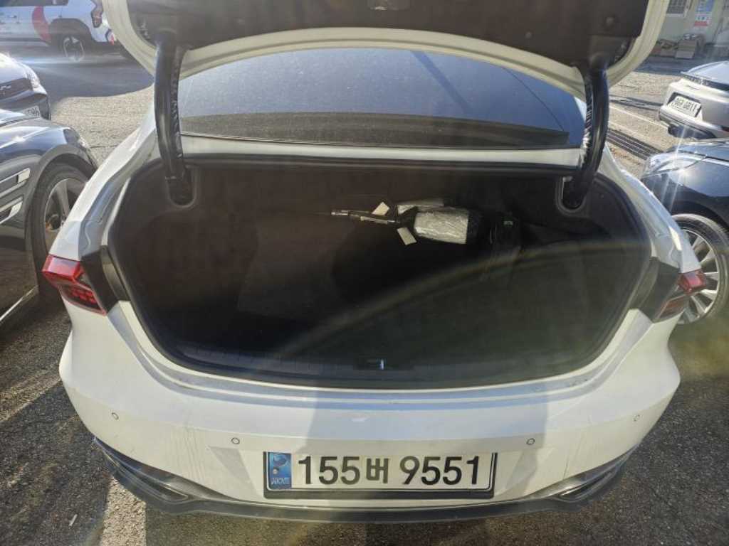 HYUNDAI Grandeur - Vista 6