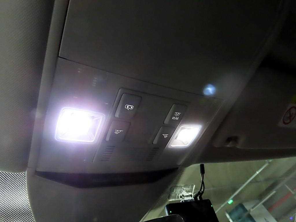 Volkswagen Passat 2021 Blanco - Importación desde Corea - HF Imports Iquique - Foto 17