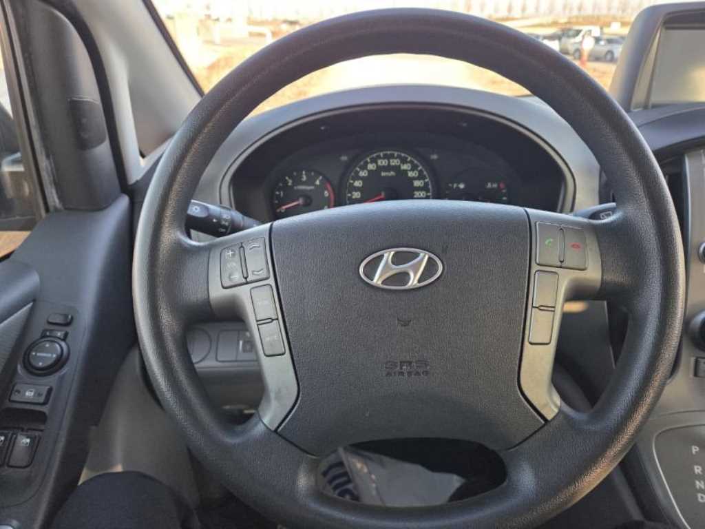 HYUNDAI Starex 2012 - Importación desde Corea - HF Imports Iquique - Foto 14