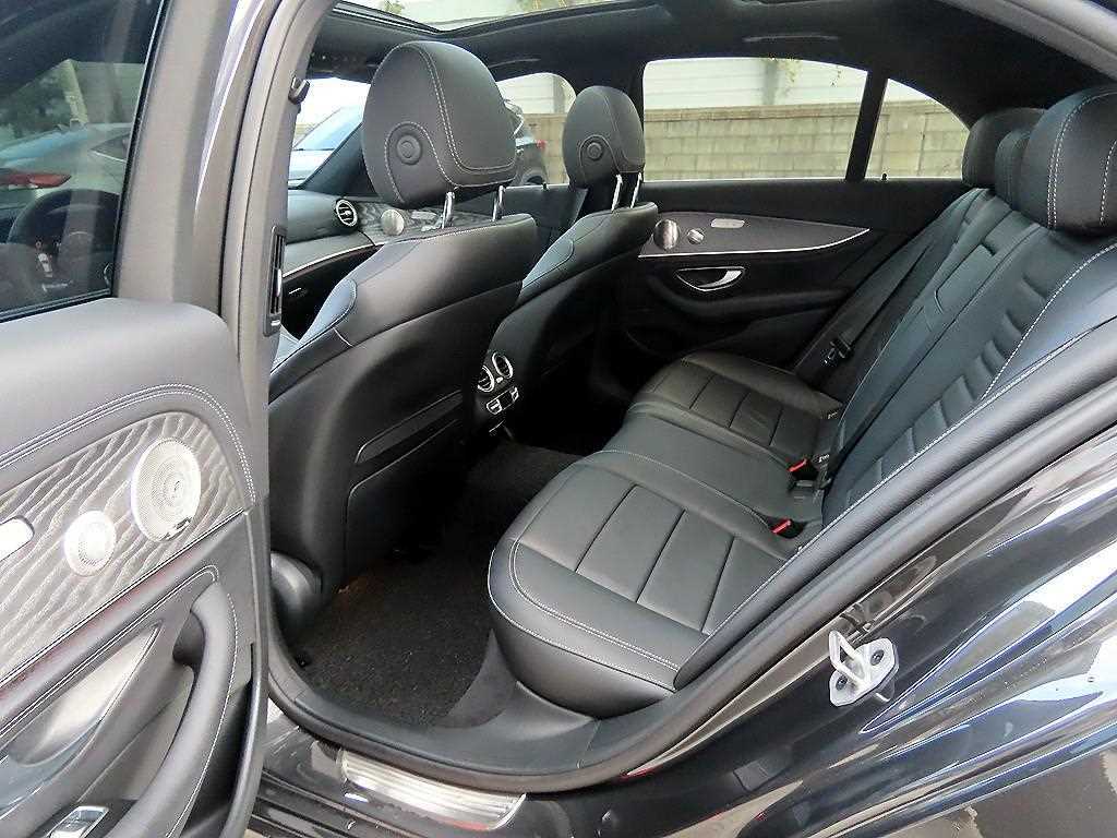 Mercedes Benz E class - Vista 6