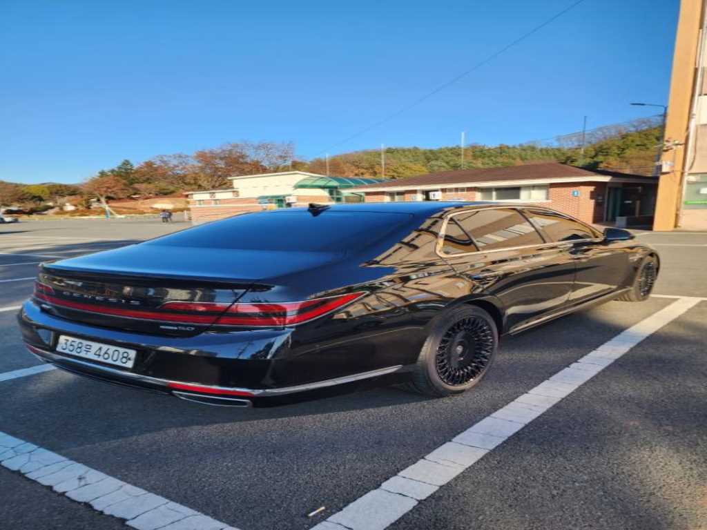 Genesis G90 - Vista 3