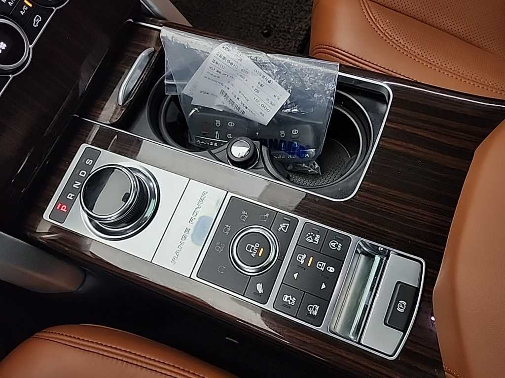 Land Rover Range Rover - Vista 8