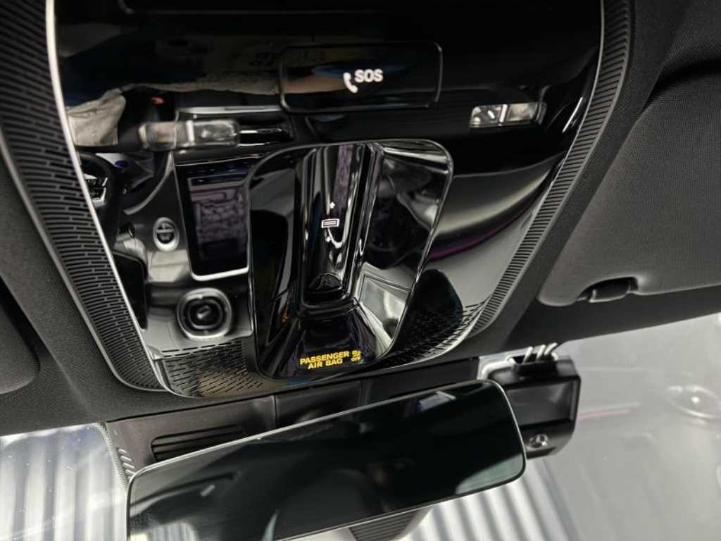 Mercedes Benz C Class - Vista 12